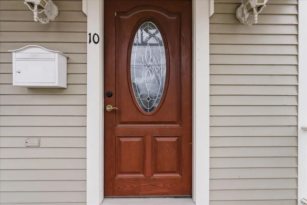 10 Middle Street Lisbon ME 04252