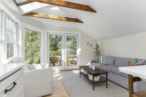 387 Mitchell Road Cape Elizabeth ME 04107