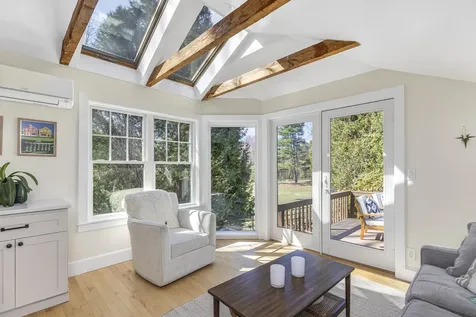 387 Mitchell Road Cape Elizabeth ME 04107