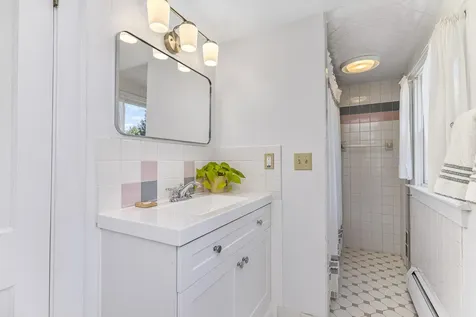 387 Mitchell Road Cape Elizabeth ME 04107