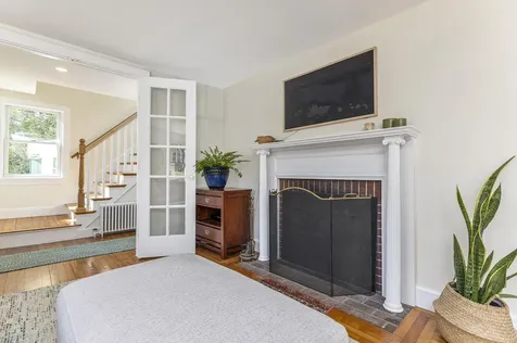 387 Mitchell Road Cape Elizabeth ME 04107