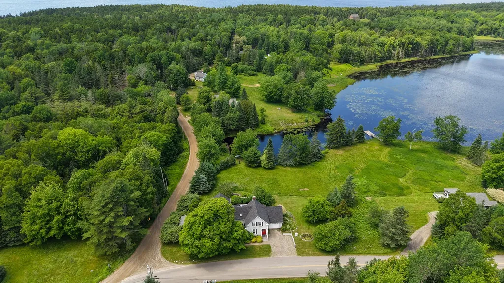 1052 Meadow Pond Road Islesboro ME 04848
