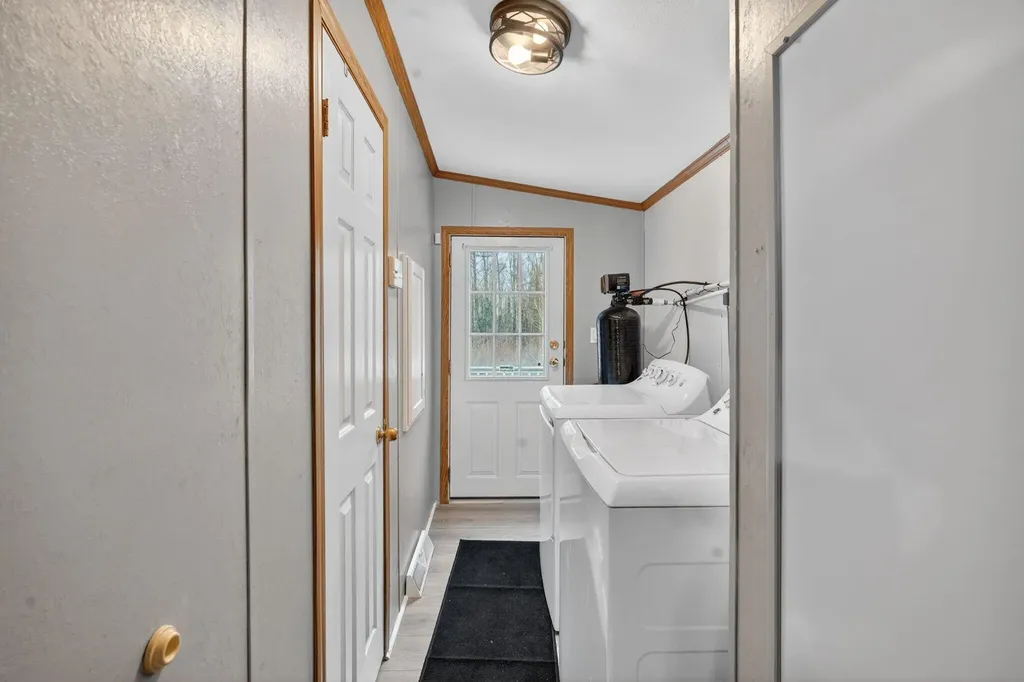 47 Hideaway Acres Road Chelsea ME 04330