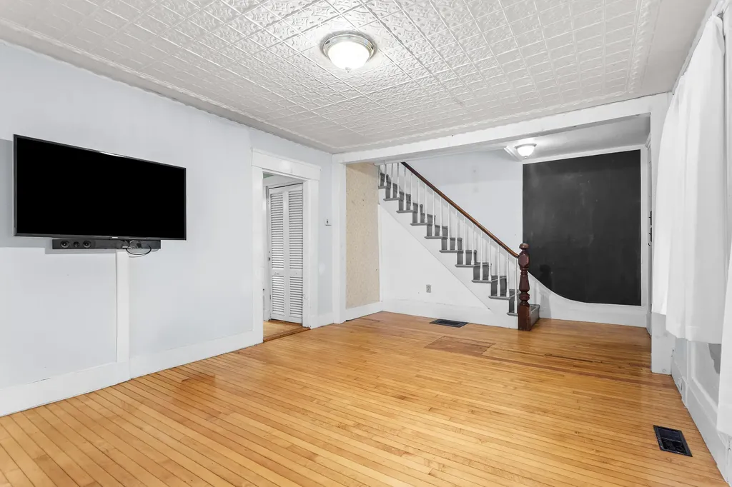 15 Grant Street Bangor ME 04401