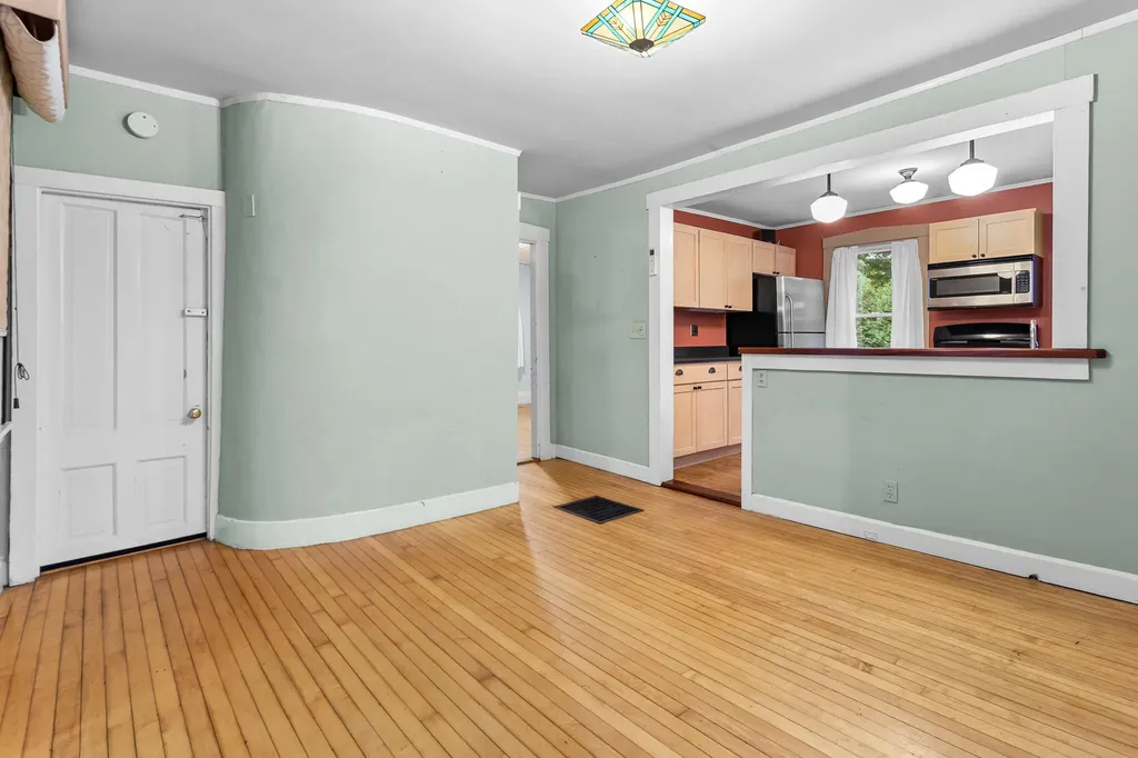 15 Grant Street Bangor ME 04401