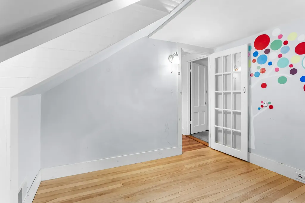 15 Grant Street Bangor ME 04401