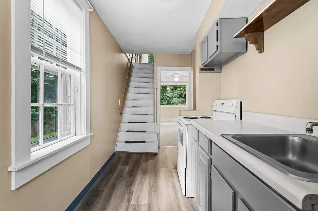 15 Grant Street Bangor ME 04401