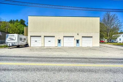 74 Route 133 Winthrop ME 04364