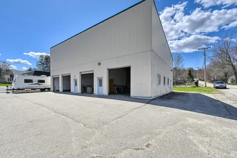 74 Route 133 Winthrop ME 04364