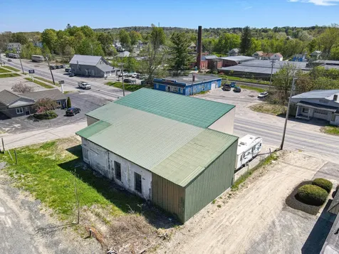 74 Route 133 Winthrop ME 04364