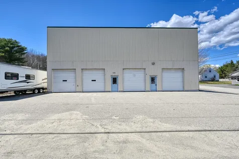 74 Route 133 Winthrop ME 04364