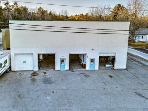 74 Route 133 Winthrop ME 04364