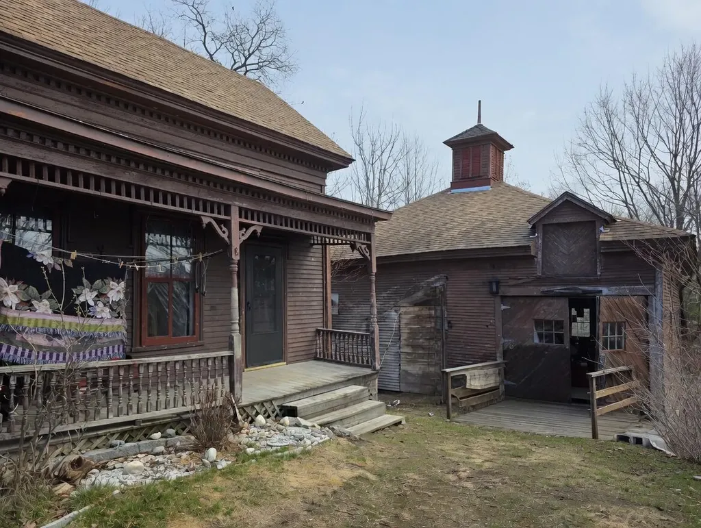 33 Main Street Cambridge ME 04923