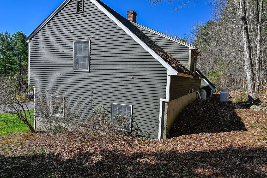 28 Ridgewood Road Eliot ME 03903