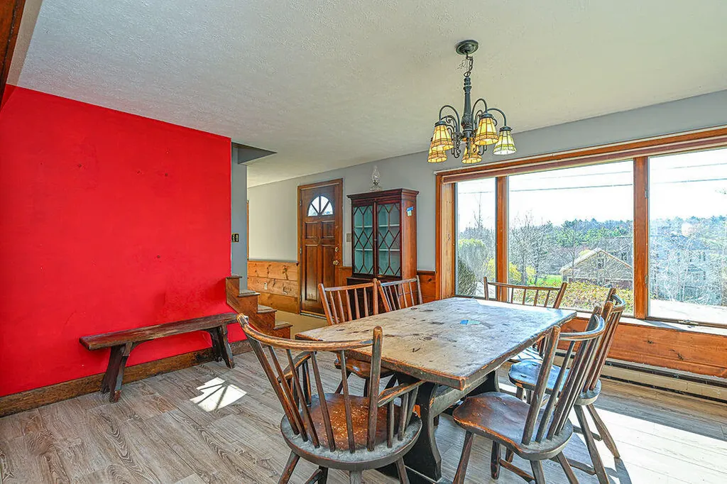 28 Ridgewood Road Eliot ME 03903