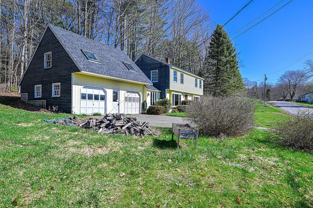 28 Ridgewood Road Eliot ME 03903