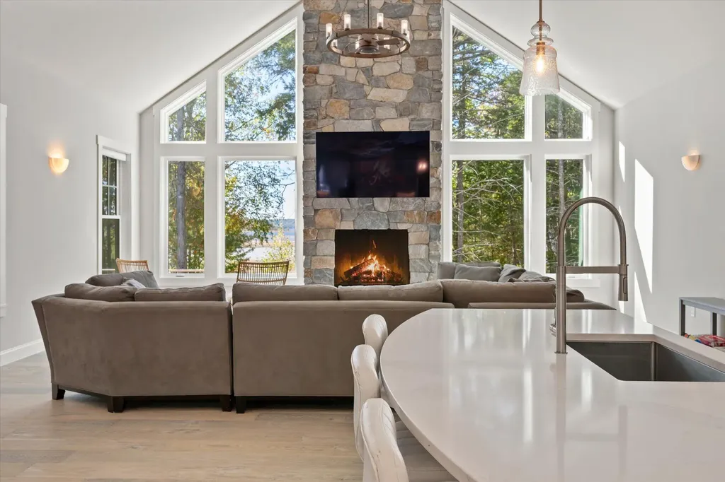 90 Blue Jay Lane Waltham ME 04605