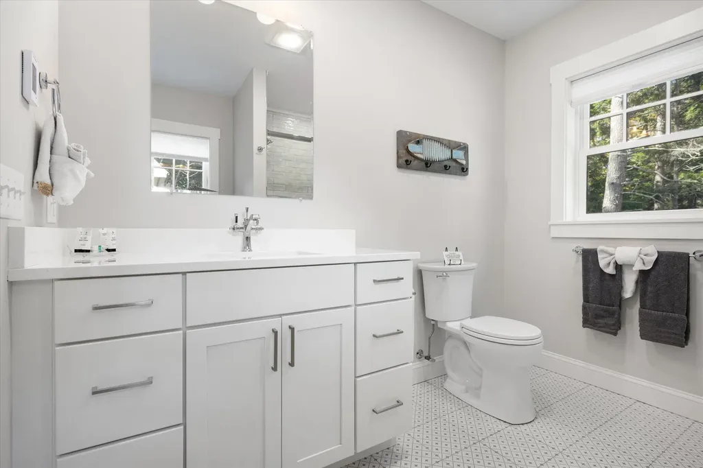 90 Blue Jay Lane Waltham ME 04605