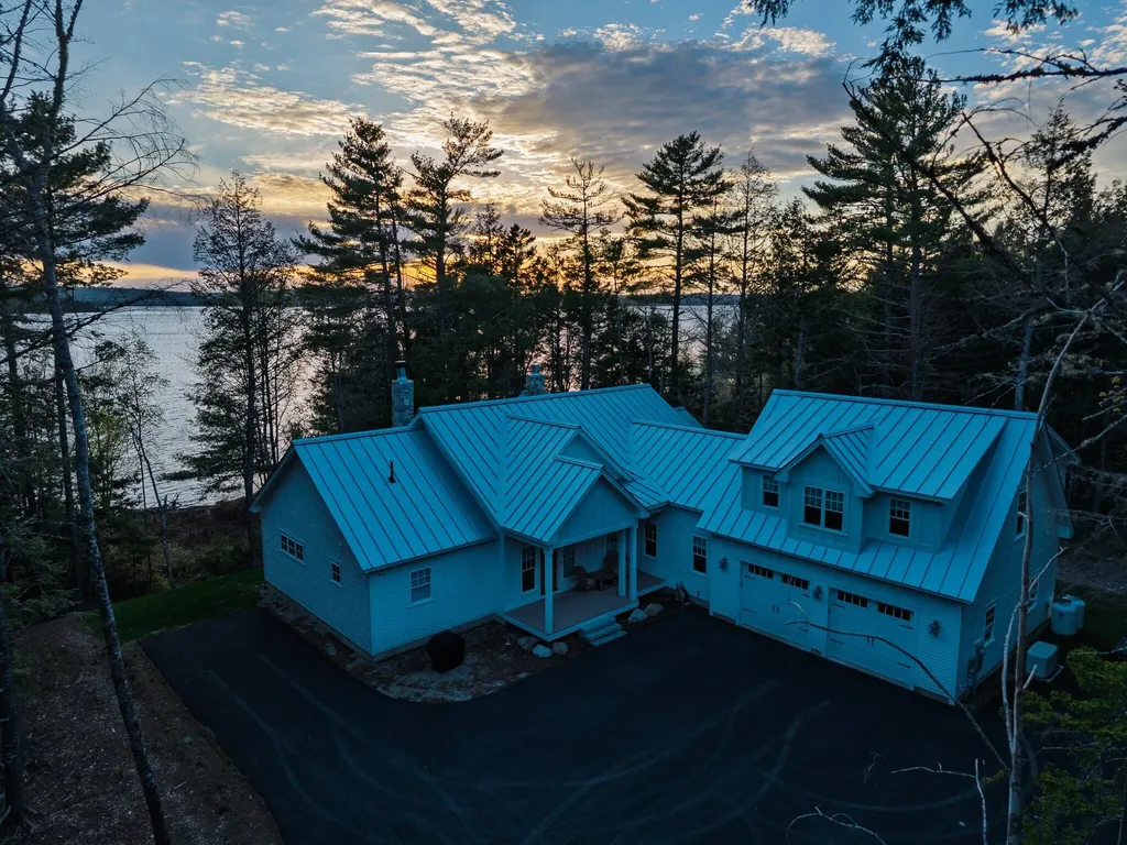 90 Blue Jay Lane Waltham ME 04605