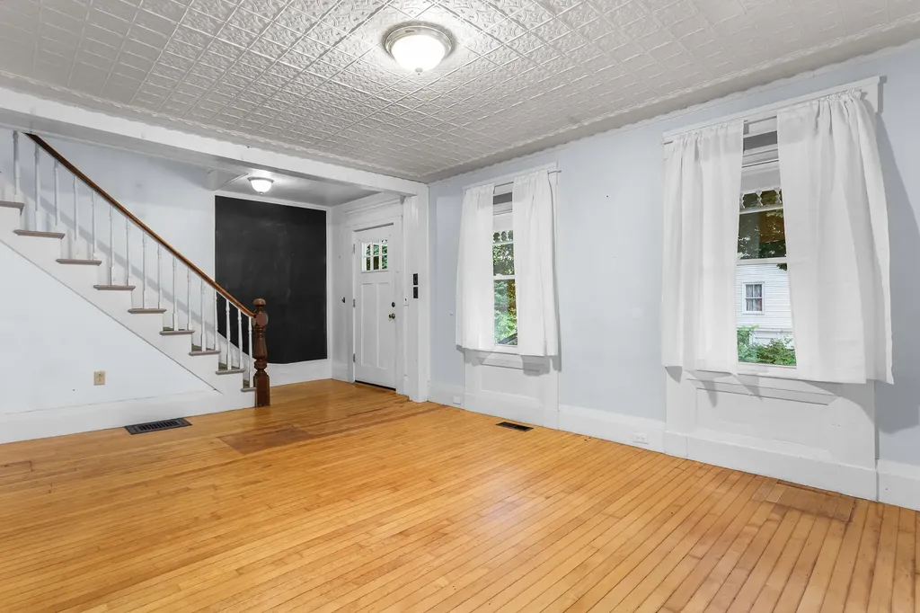 15 Grant Street Bangor ME 04401