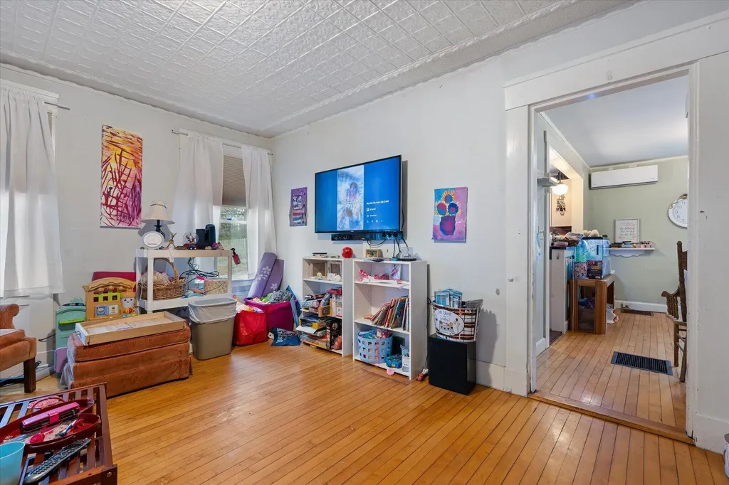 15 Grant Street Bangor ME 04401