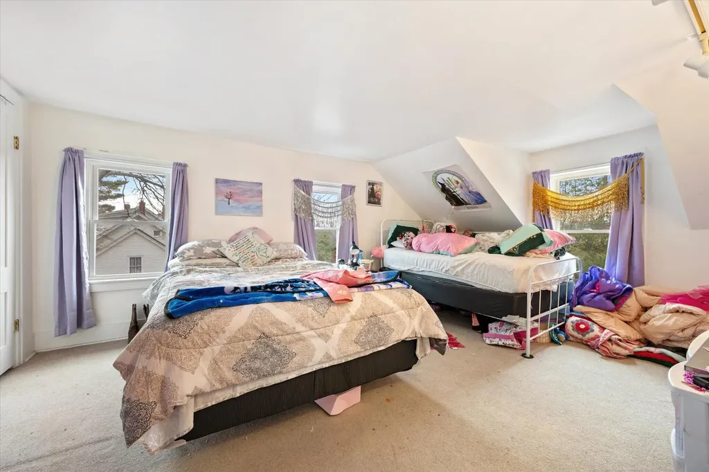 15 Grant Street Bangor ME 04401