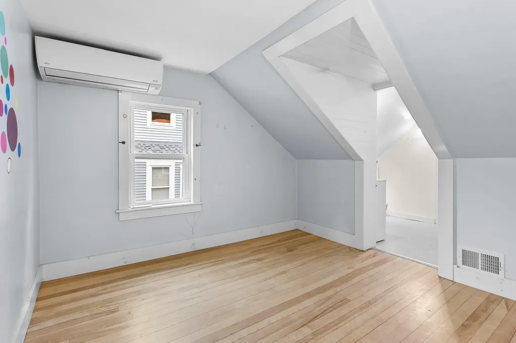 15 Grant Street Bangor ME 04401