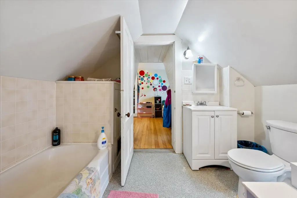 15 Grant Street Bangor ME 04401
