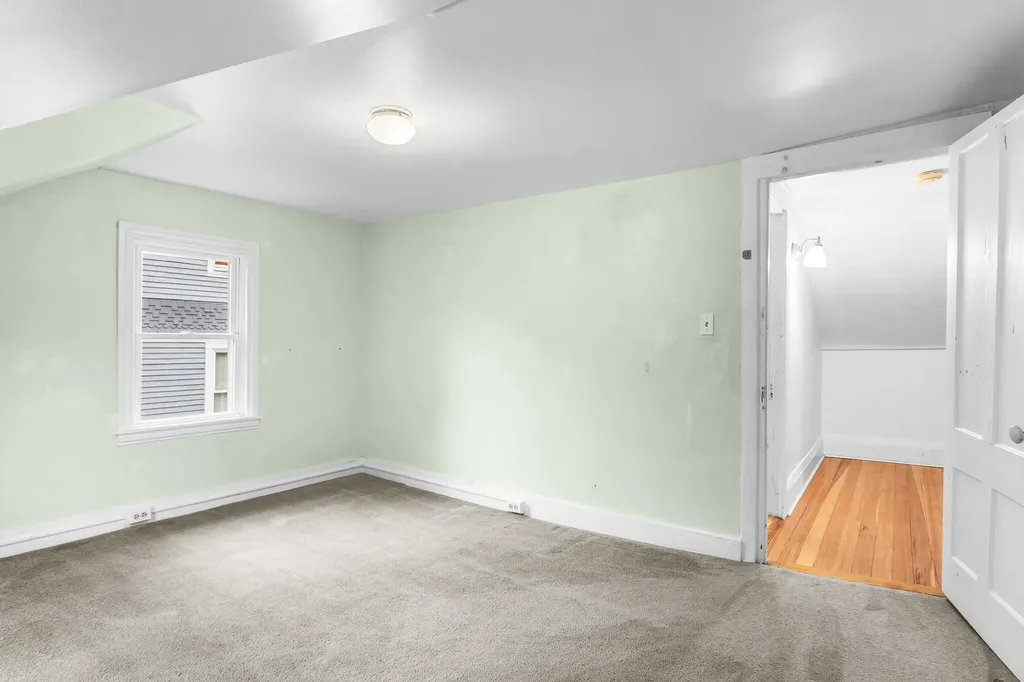 15 Grant Street Bangor ME 04401