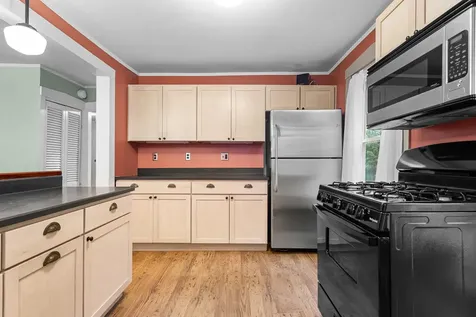 15 Grant Street Bangor ME 04401