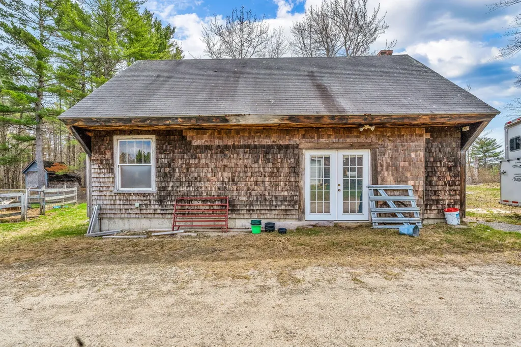 43 York Road Minot ME 04258