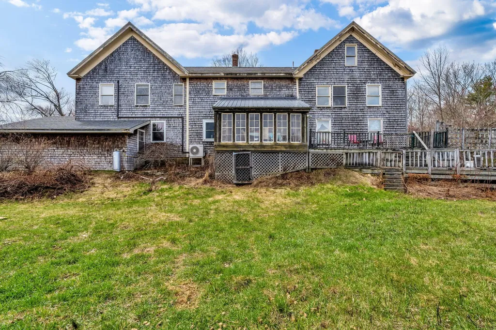 43 York Road Minot ME 04258
