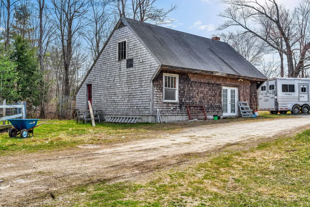 43 York Road Minot ME 04258