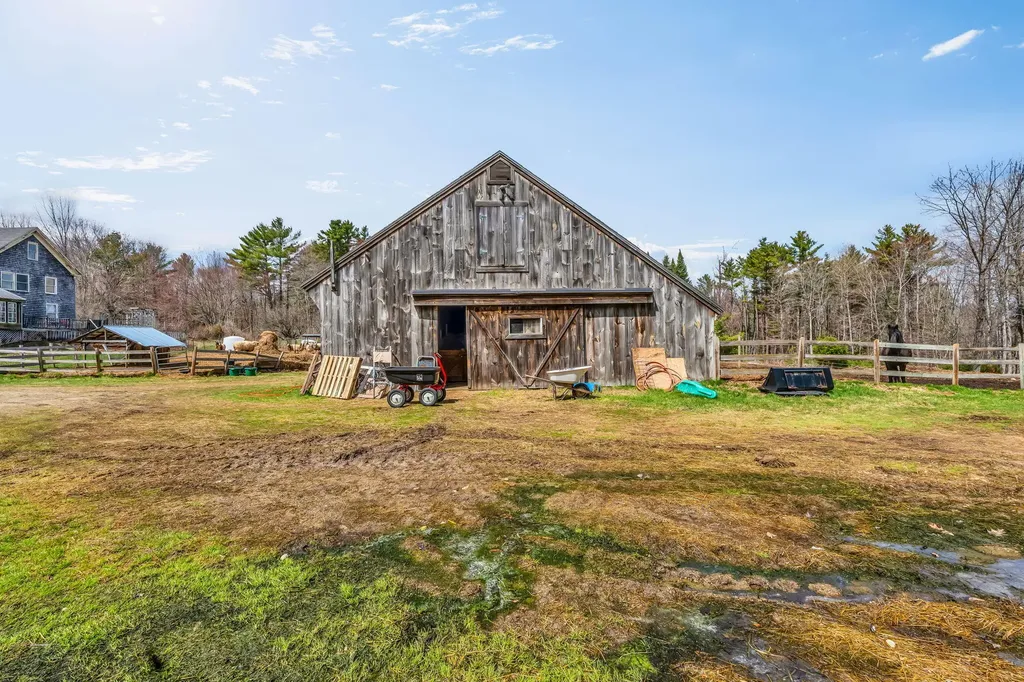 43 York Road Minot ME 04258