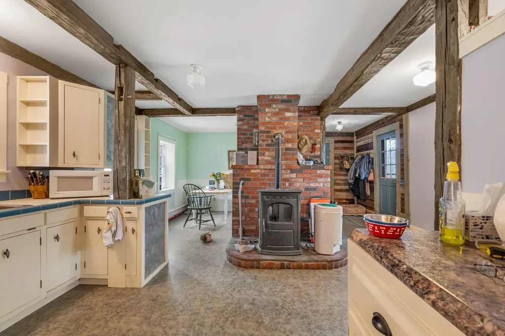 43 York Road Minot ME 04258