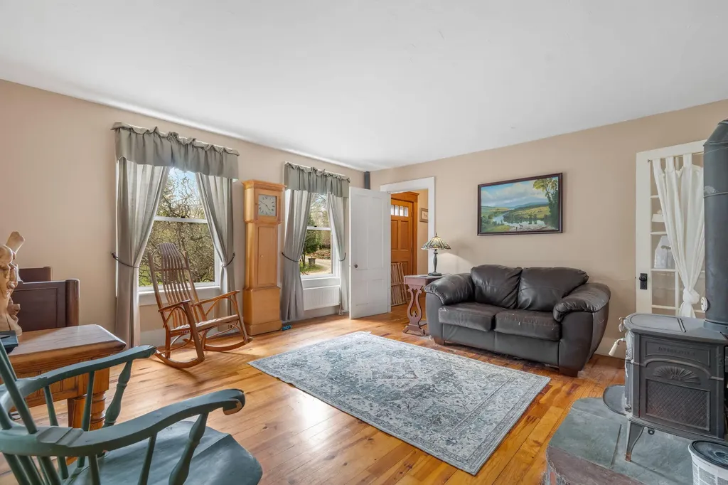 43 York Road Minot ME 04258