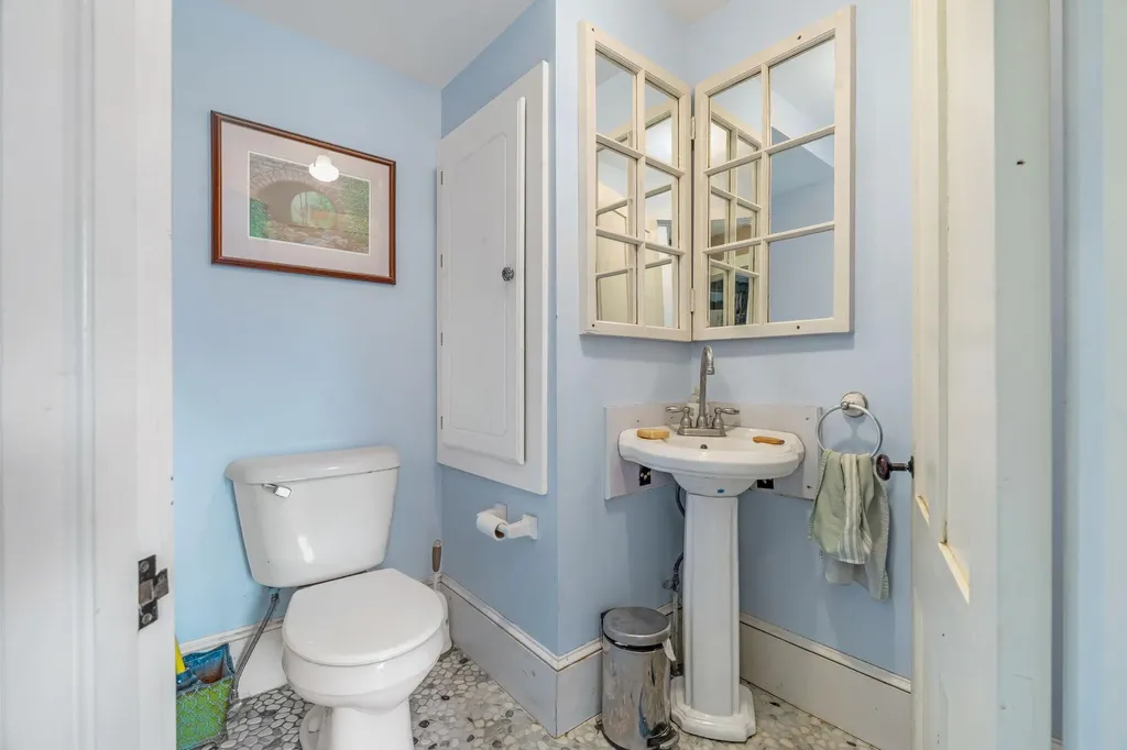 43 York Road Minot ME 04258