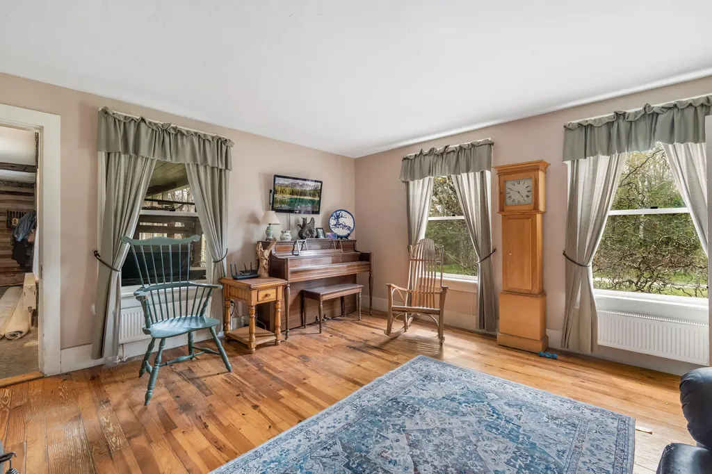 43 York Road Minot ME 04258