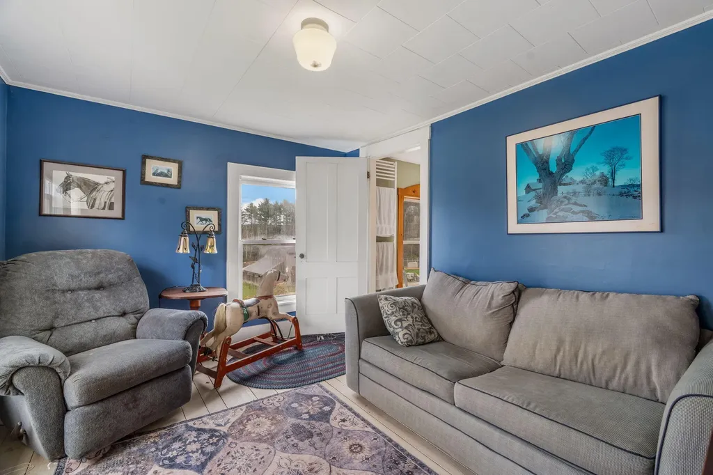 43 York Road Minot ME 04258