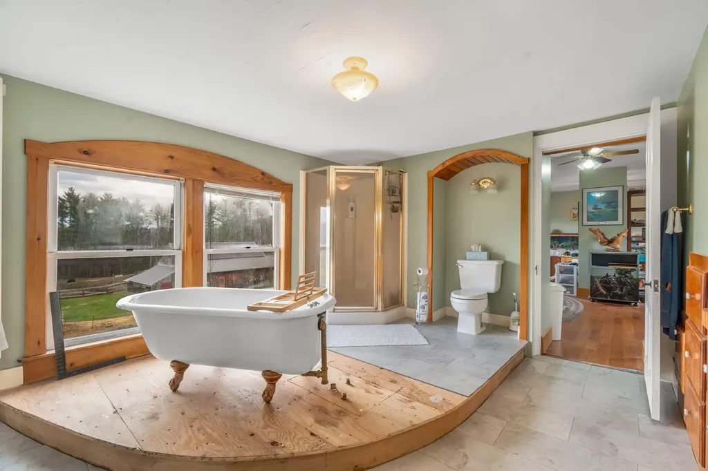 43 York Road Minot ME 04258