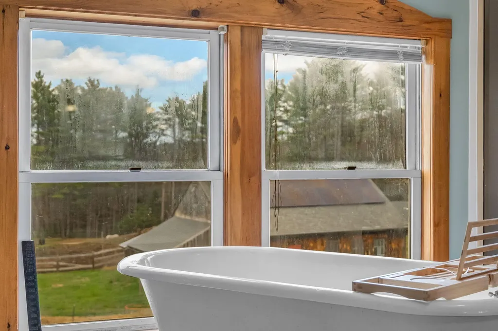 43 York Road Minot ME 04258