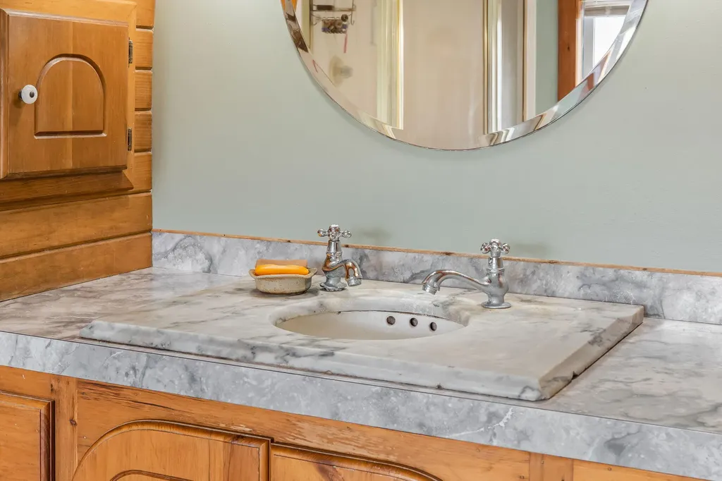 43 York Road Minot ME 04258