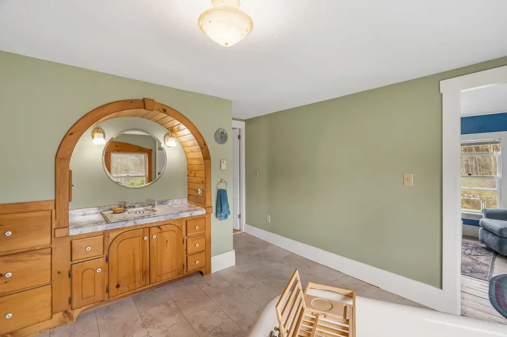 43 York Road Minot ME 04258