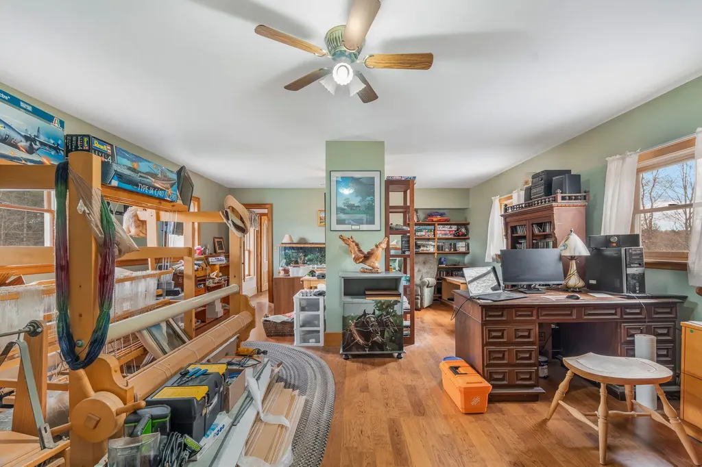 43 York Road Minot ME 04258