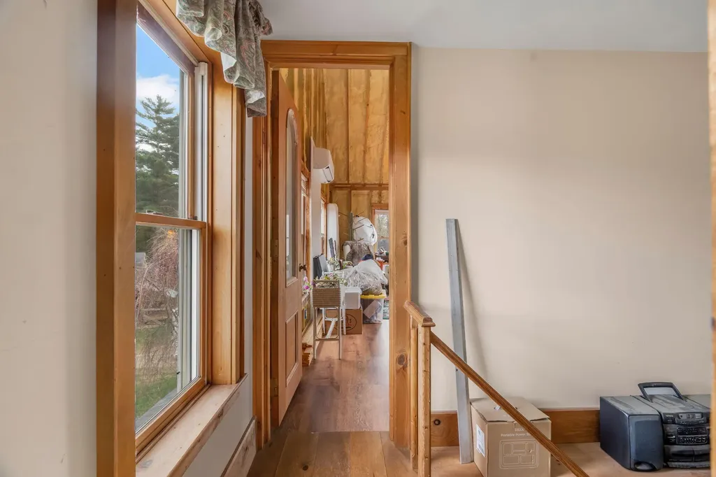 43 York Road Minot ME 04258