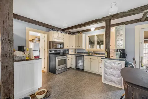 43 York Road Minot ME 04258