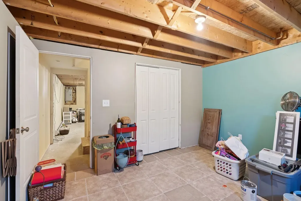 32 Robinson Street South Portland ME 04106