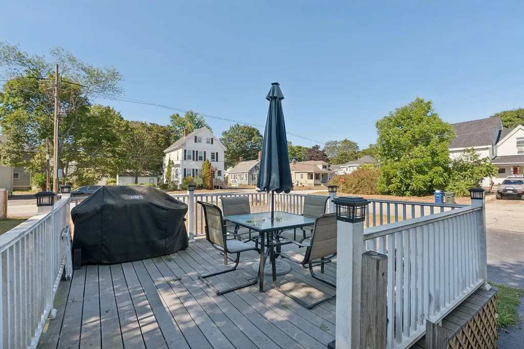 32 Robinson Street South Portland ME 04106