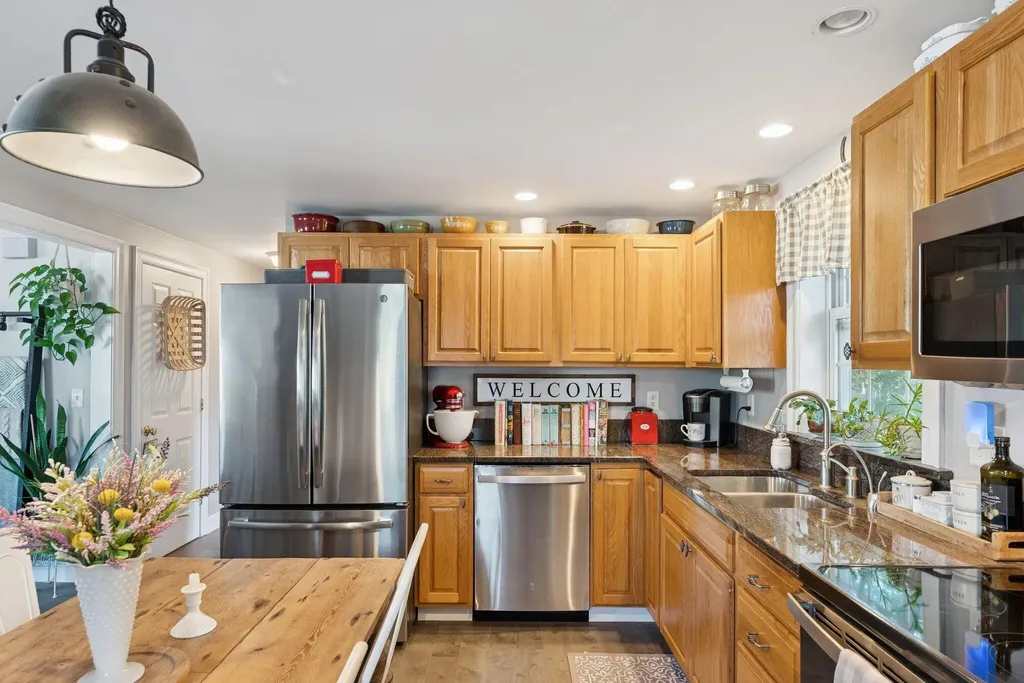 32 Robinson Street South Portland ME 04106