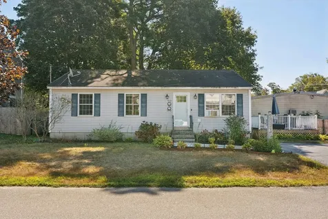 32 Robinson Street South Portland ME 04106